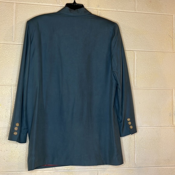 August Silk two piece suit size Petite jacket size 6 & skirt size 4 100% silk. - Picture 2 of 5